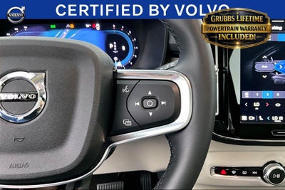 2024 Volvo XC40 B5 Plus Bright Theme