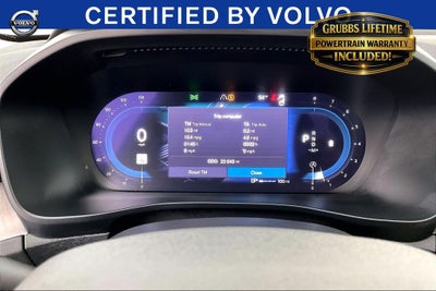 2024 Volvo XC40 B5 Plus Bright Theme
