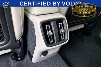 2024 Volvo XC40 B5 Plus Bright Theme