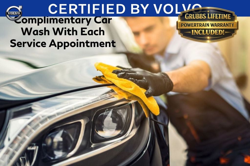 2024 Volvo XC40 B5 Plus Bright Theme