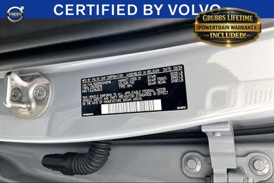2024 Volvo XC40 B5 Plus Bright Theme