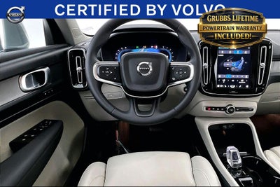 2024 Volvo XC40 B5 Plus Bright Theme
