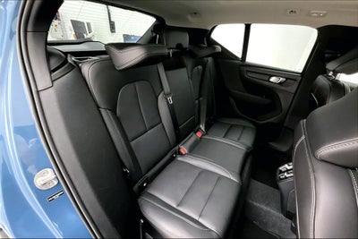 2025 Volvo XC40 B5 Plus Bright Theme