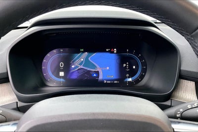 2023 Volvo XC40 B5 Plus Bright Theme