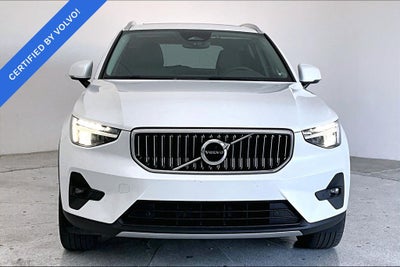 2023 Volvo XC40 B5 Plus Bright Theme