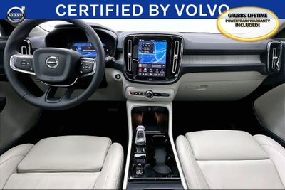 2023 Volvo XC40 B5 Plus Bright Theme