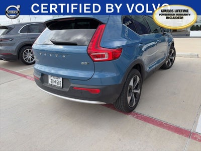 2023 Volvo XC40 B5 Plus Bright Theme