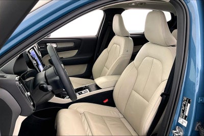 2023 Volvo XC40 Ultimate