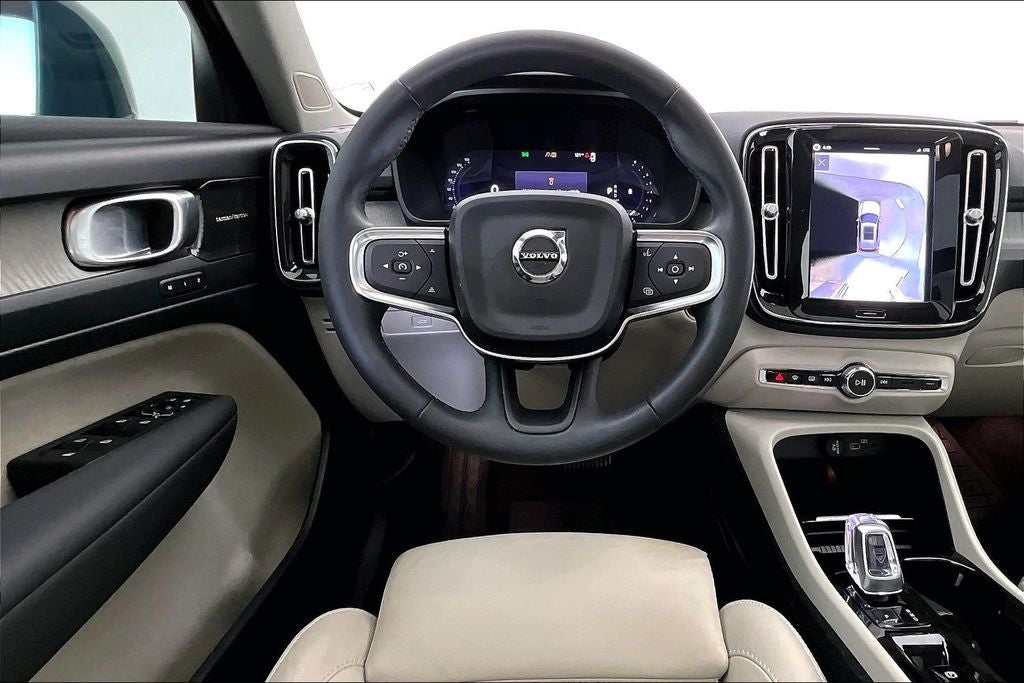 2023 Volvo XC40 Ultimate