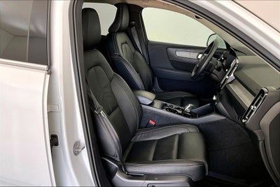 2024 Volvo XC40 Ultimate