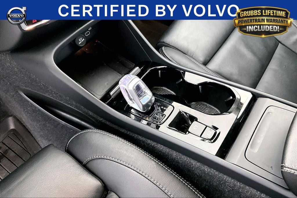 2024 Volvo XC40 Ultimate