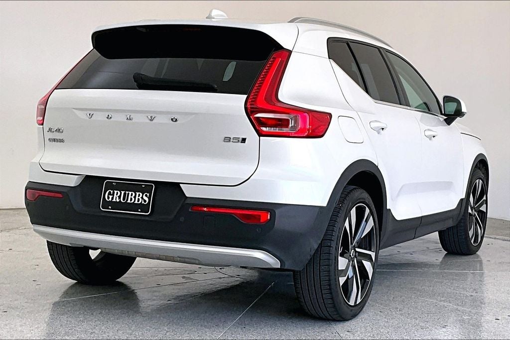 2024 Volvo XC40 Ultimate