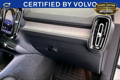 2024 Volvo XC40 Ultimate