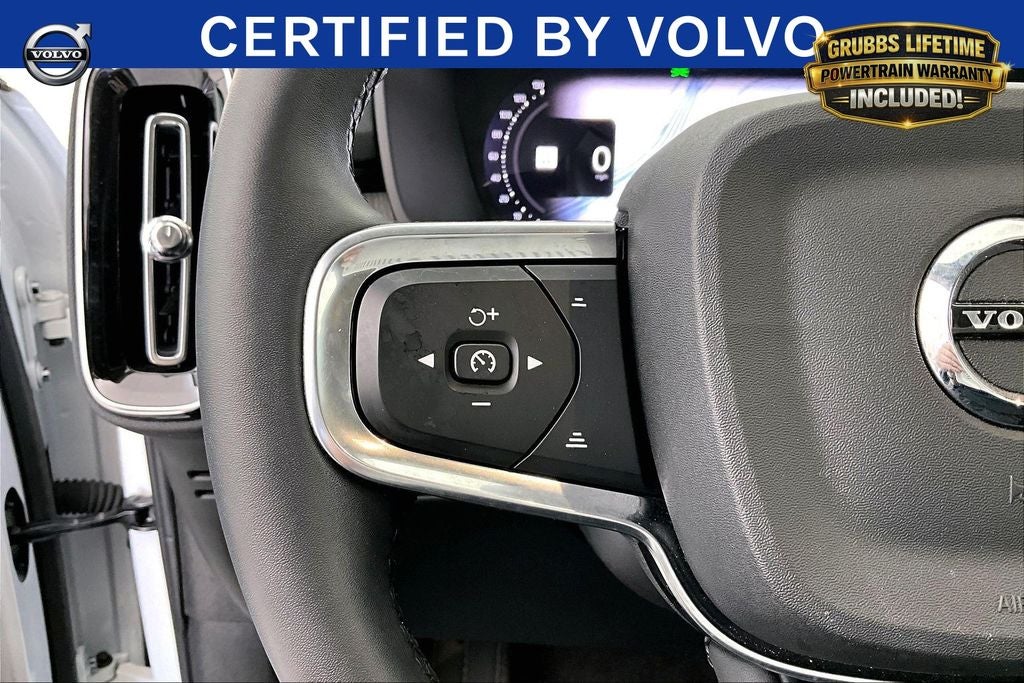 2024 Volvo XC40 Ultimate