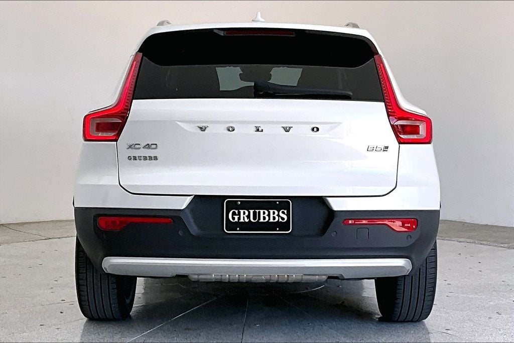 2024 Volvo XC40 Ultimate