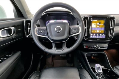 2024 Volvo XC40 Ultimate