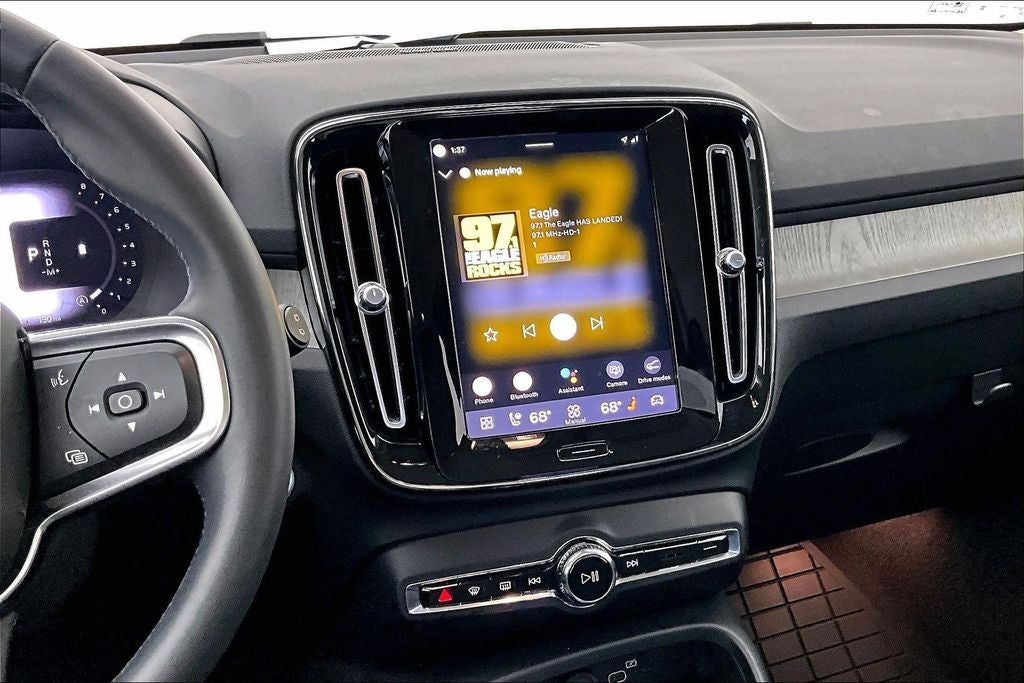 2024 Volvo XC40 Ultimate