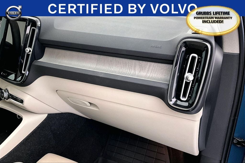 2023 Volvo XC40 Ultimate