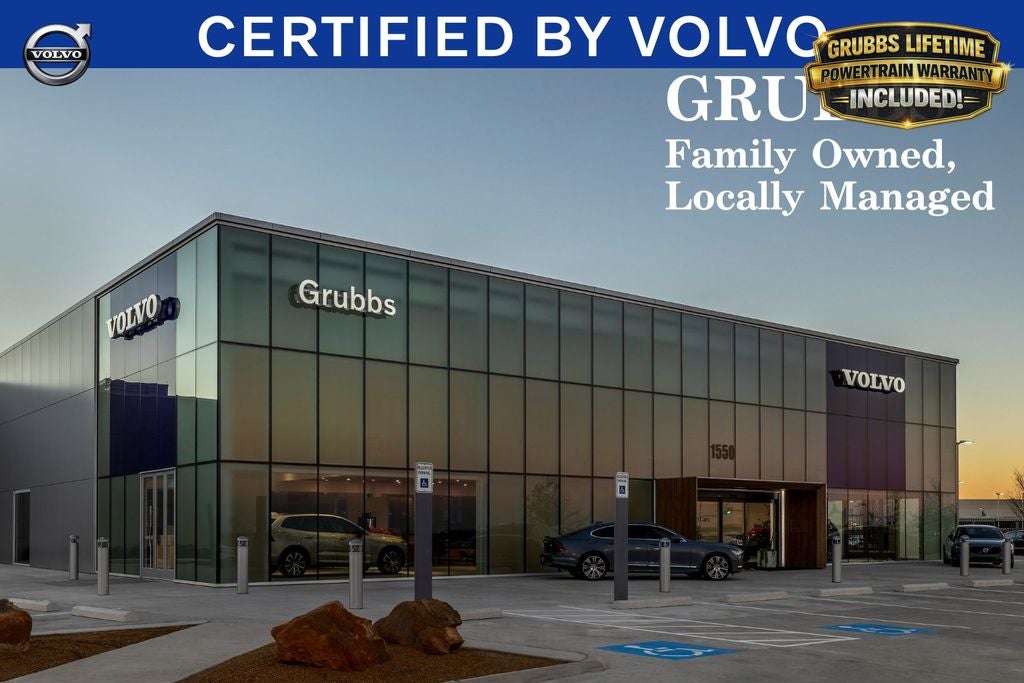 2025 Volvo XC40 B5 Core