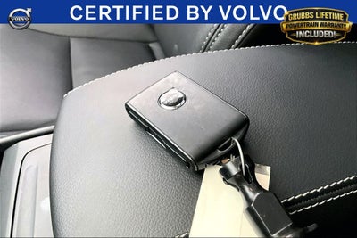 2025 Volvo XC40 B5 Core
