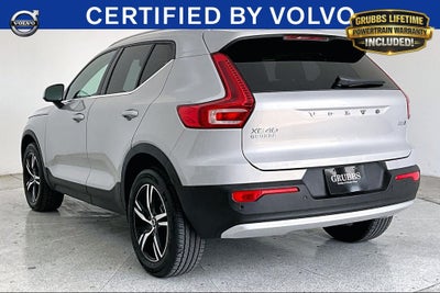 2025 Volvo XC40 B5 Core