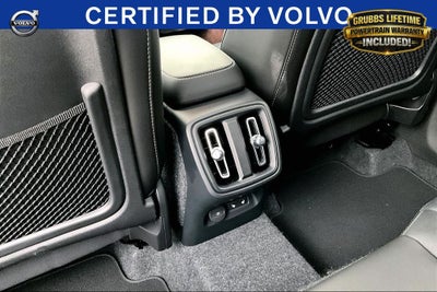 2025 Volvo XC40 B5 Core
