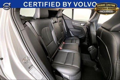 2025 Volvo XC40 B5 Core