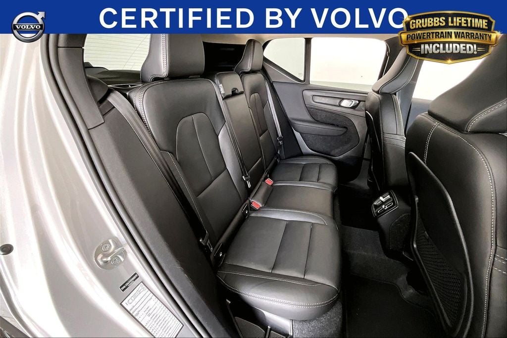 2025 Volvo XC40 B5 Core