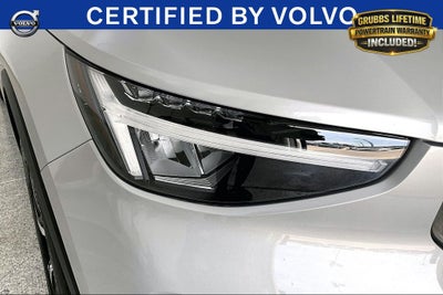 2025 Volvo XC40 B5 Core