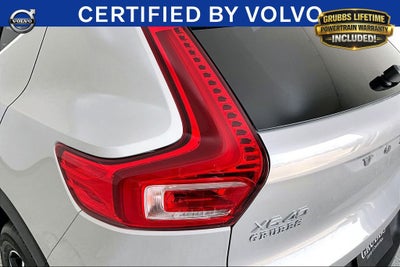 2025 Volvo XC40 B5 Core