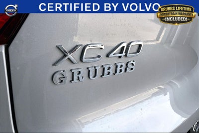 2025 Volvo XC40 B5 Core