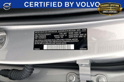 2025 Volvo XC40 B5 Core
