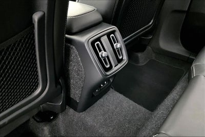 2025 Volvo XC40 B5 Core