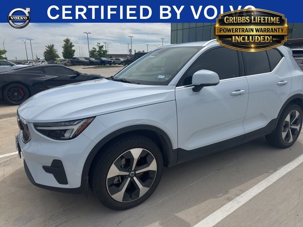 2024 Volvo XC40 B5 Core