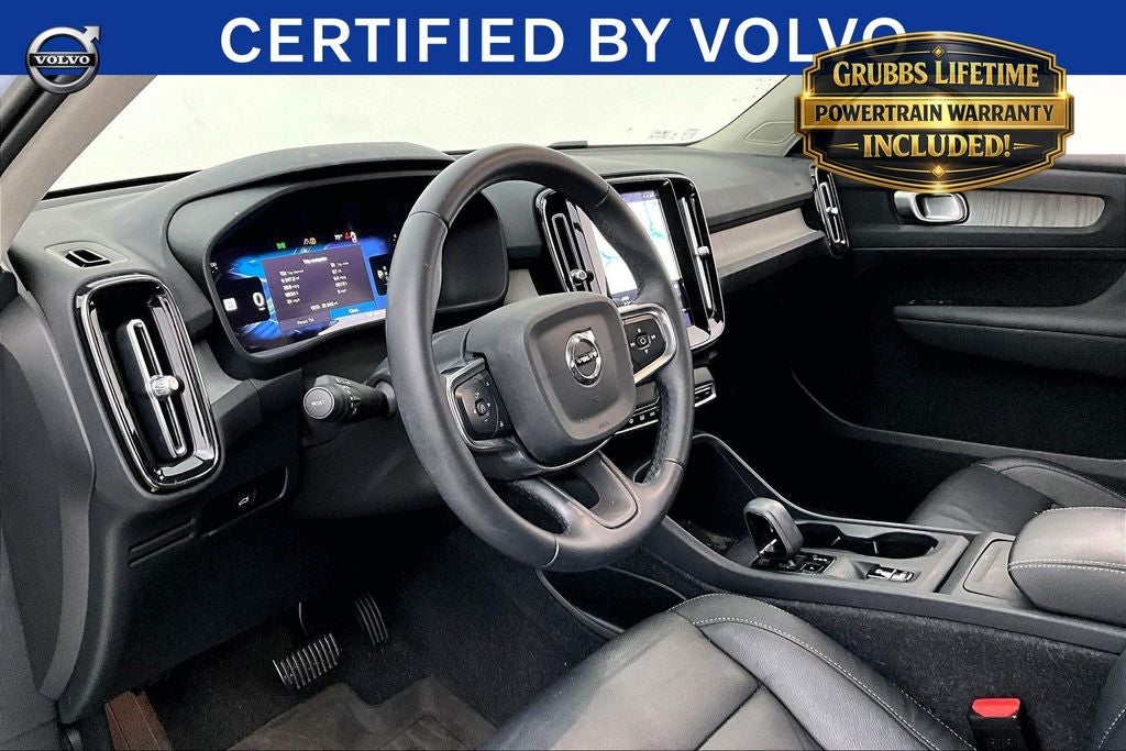 2024 Volvo XC40 B5 Core