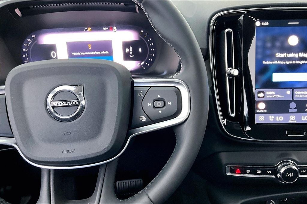 2024 Volvo XC40 B5 Core