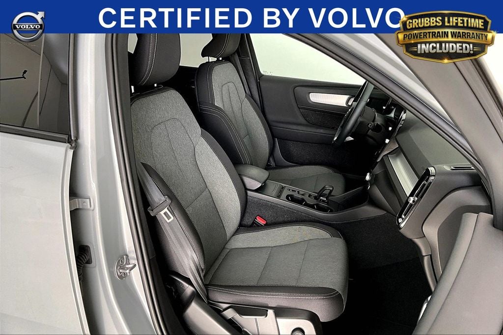 2024 Volvo XC40 B5 Core