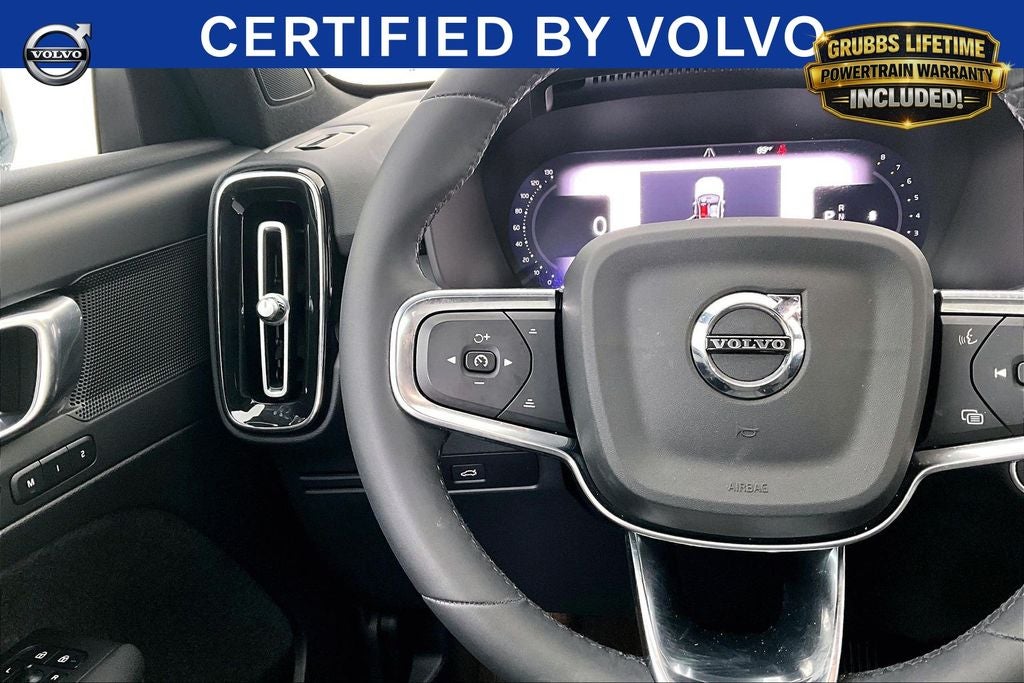 2024 Volvo XC40 B5 Core