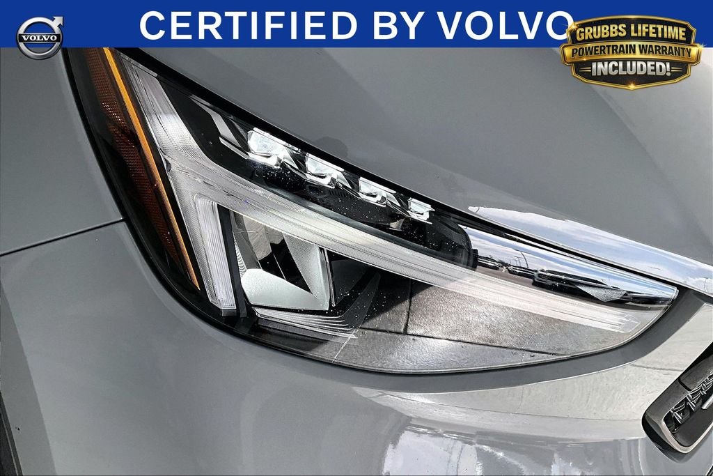 2024 Volvo XC40 B5 Core