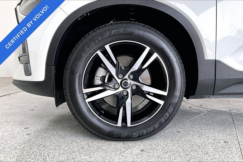 2024 Volvo XC40 B5 Core