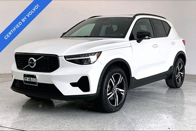2024 Volvo XC40 B5 Core