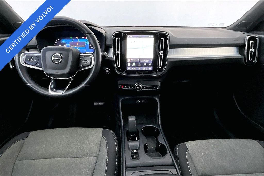 2024 Volvo XC40 B5 Core
