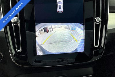2024 Volvo XC40 B5 Core