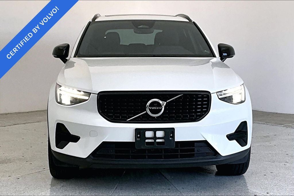 2024 Volvo XC40 B5 Core