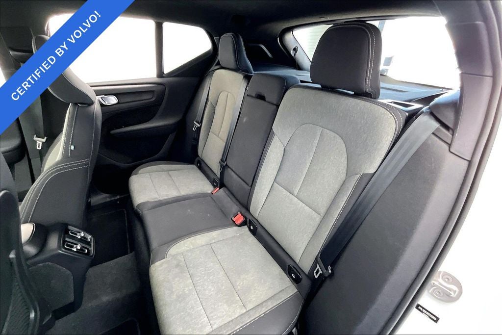 2024 Volvo XC40 B5 Core