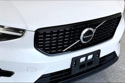 2024 Volvo XC40 B5 Core