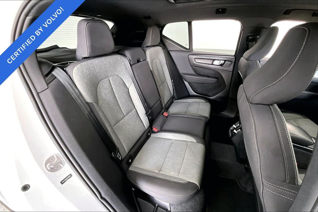 2024 Volvo XC40 B5 Core