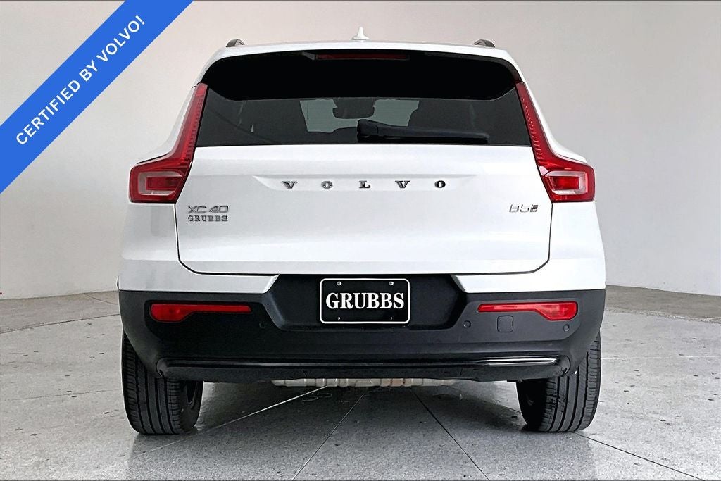 2024 Volvo XC40 B5 Core
