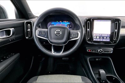 2024 Volvo XC40 B5 Core