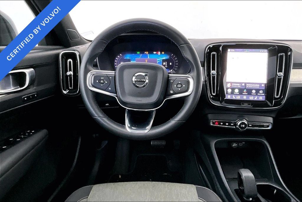2024 Volvo XC40 B5 Core